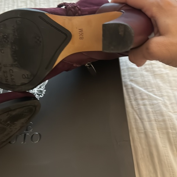 Vince Camuto Cyndia Ankle Boot - Picture 3 of 4